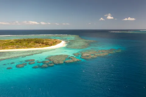 Atolls d'Entrecasteaux — Coral Sea Natural Park, New Caledonia